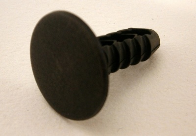 Image of EYC101540PUY, a 'FASTENER' part