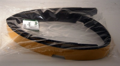 Image of LR055345, a 'BULKHEAD TO WINDSCREEN SEAL  - SERIES 111 - DEFENDER ' part