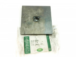 REAR PLATE NUT - DEFENDER