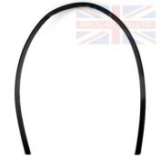 UPPER WINDSHIELD MOULDING - DISCOVERY 4