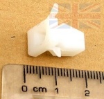 NUT - UPPER BUMPER FIXING DISCOVERY 3 + 4 - RANGE ROVER SPORT