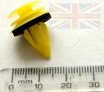 DOOR TRIM CLIP - RANGE ROVER VOGUE 2002 - 2012