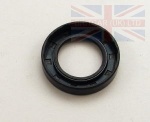 FRONT AXLE SOLID DISC DRIVESHAFT SEAL - DEFENDER 1987-2007 ONWARDS - DISCOVERY 1 1989-1998 WITH 4 WHEEL DISC-BRAKE