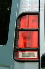 PAIR OF EXTERIOR PROTECTION - REAR WING UPPER LAMP GUARDS SET - DISCOVERY 2 ALL MODELS