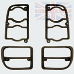 REAR PLASTIC LAMP GUARDS IN BLACK - FREELANDER 1